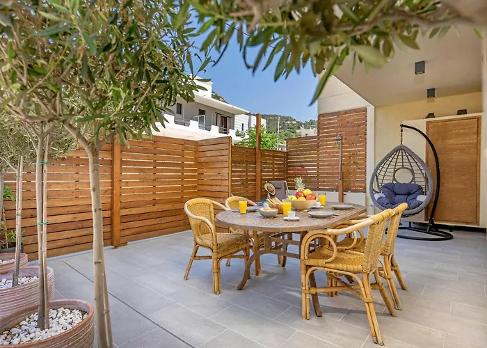 Elia & Anthos Deluxe إكْسِيا