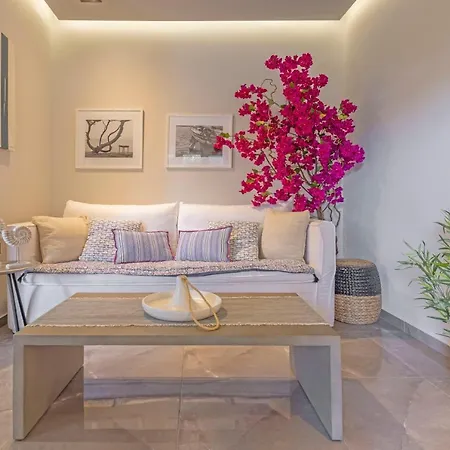 Elia & Anthos Deluxe *