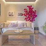 Elia & Anthos Deluxe *